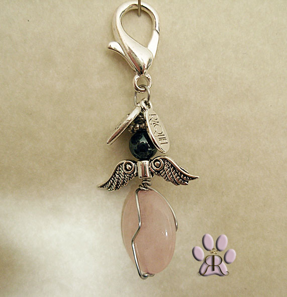 images/rose quartz with hematite angel pawmulet